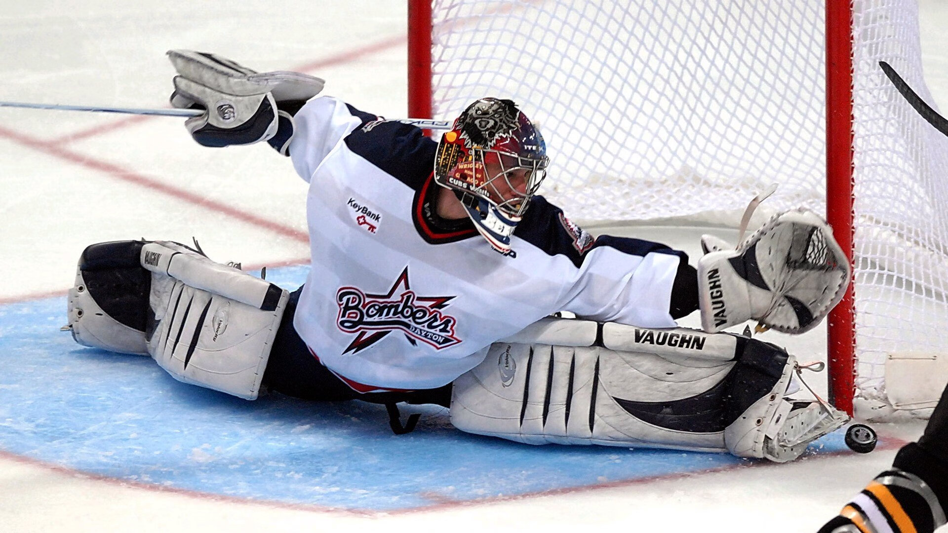 爱游戏ayx-乔·莫伊：全黑队的scrum主宰，在攻防转换中提供关键保障，乔伊百科